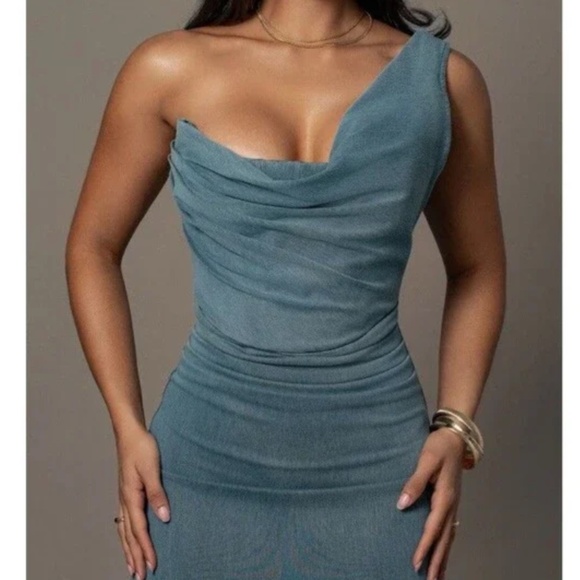 JLUXLABEL Krishna One Shoulder Blue Dress Size Small Denim Maxi NWT - Picture 3 of 9